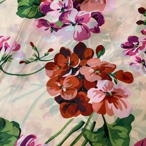 Bloom Silk Gucci-like scarf oblong NEW